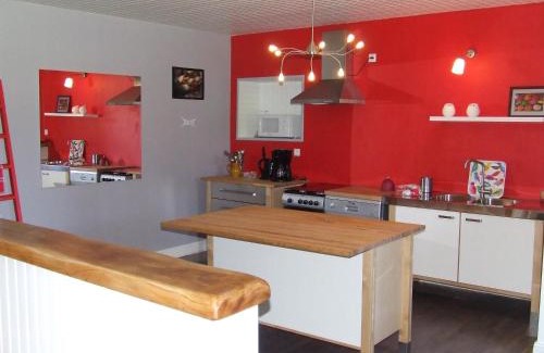 Gommenec'h House | Pet-Friendly Getaway at Le Gite de Kerneuil, Rated 9.3/10