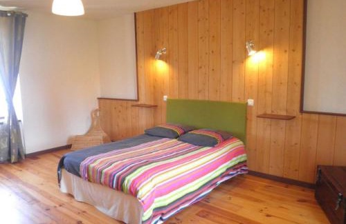 Gommenec'h House | Pet-Friendly Getaway at Le Gite de Kerneuil, Rated 9.3/10