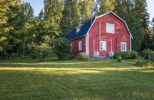 Maentsaelae House | Pet-Friendly Holiday Home Lehtola for Family Getaways