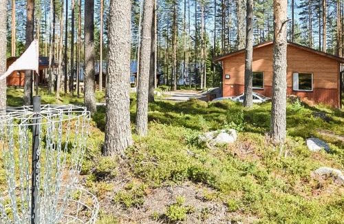 Saarijarvi House | Cozy Holiday Home Lepovalkeinen with Child-Friendly Amenities