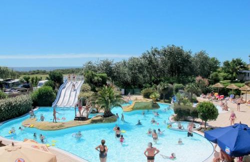 Penestin House | Oceanfront Holiday Home Les Grandes Iles: Pet Friendly Escape