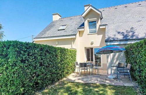 Penestin House | Oceanfront Holiday Home Les Grandes Iles: Pet Friendly Escape