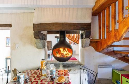 Elliant House | Elegant Holiday Home Les Trois Baudets - Family Friendly Escape
