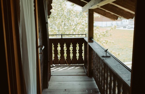 Eggstatt House | Idyllic Alpine Hut Retreat at the Schelshornhof