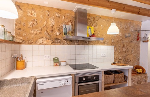Banyalbufar House | Idyllic Holiday Home in Banyalbufar with Ocean Views