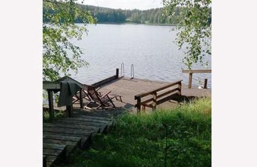 Kuhmoinen House | Cozy Holiday Home Lomakuikka with Hot Tub & Family Comfort
