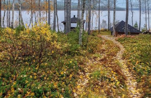 Salla House | Cozy Holiday Home Lomaväinö 13 with Hot Tub & Family Fun