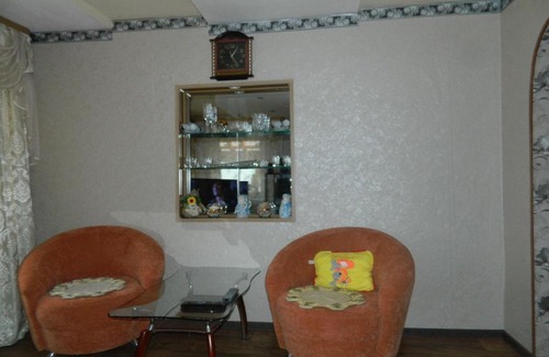Suzdal House | Cozy Holiday Home Lora with Kitchen & 8/10 Guest Rating