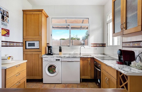 San Ambrosio House | Inviting Holiday Home 'Los Olivos' with Private Pool & Wi-Fi