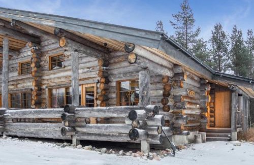 Rukatunturi House | Exceptional Holiday Home Mäentähti b with Pet Friendly Amenities