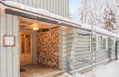 Ruka House | Cozy Holiday Home Mänty: Pet & Child Friendly Retreat