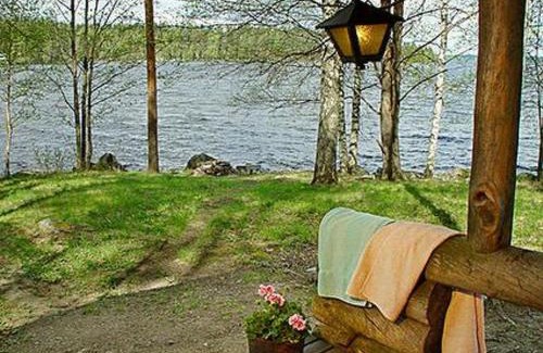 Asikkala House | Comfortable Holiday Home Mäntyniemi with Hot Tub & Kitchen