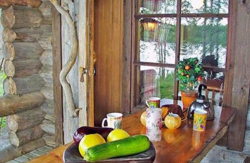 Asikkala House | Comfortable Holiday Home Mäntyniemi with Hot Tub & Kitchen