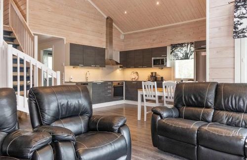 Utsjoki House | Family-Friendly Getaway at Holiday Home Mökki Tenolla