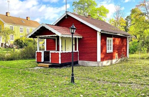 Monsteras House | Cozy Holiday Home MÖNSTERÅS VII: Pet & Child Friendly