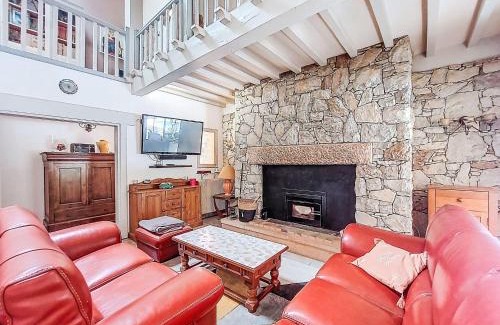 Saint-Pandelon House | Holiday Home Maison du Chêne Pointu by Interhome