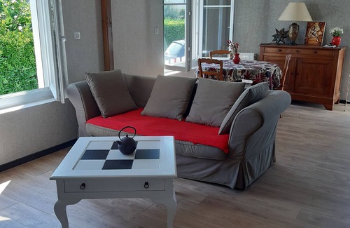 Penmarch House | Holiday Home 'Maison Bord De Mer Penmarch' with Private Garden and Wi-Fi