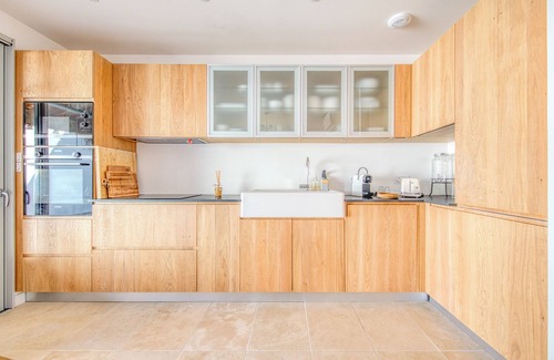 Hourtin-Plage House | Holiday Home 'Maison De La Plage' with Private Pool, Wi-Fi and Air Conditioning