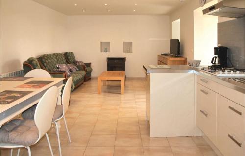 Mantallot House | Cozy 2 Bedroom Home in Mantallot - Pet & Child Friendly