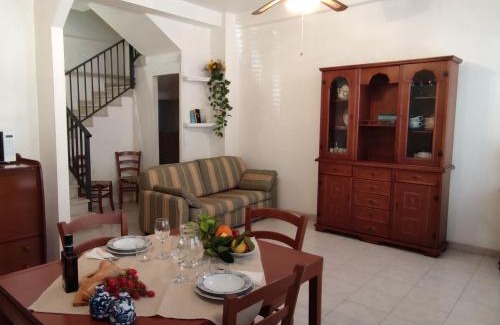 Portopalo di Capo Passero House | Family-Friendly Retreat at Holiday Home MarEmi Portopalo