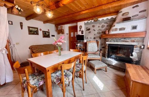 Verceia House | Discover Holiday Home Maria: Your Pet-Friendly Retreat