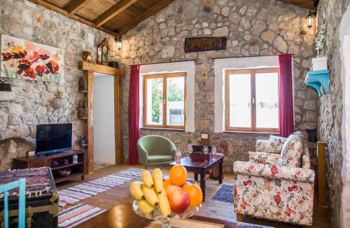 Peljesac peninsula House | Beachfront Retreat at Holiday Home Mario: 4-Star Comfort