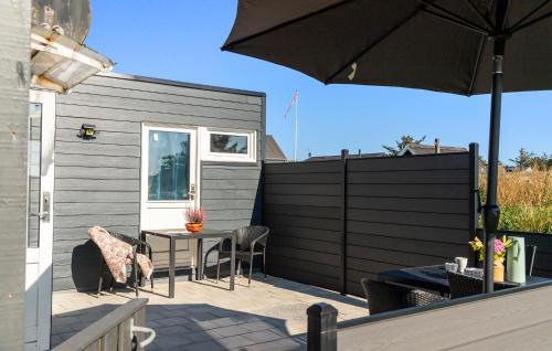 Nr. Lyngby Strand House | Cozy Pet Friendly Home in Lkken with Sea View