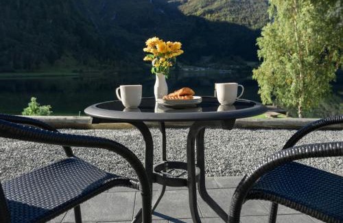 Vik House | Oceanfront Holiday Home Mathias - Family-Friendly Retreat