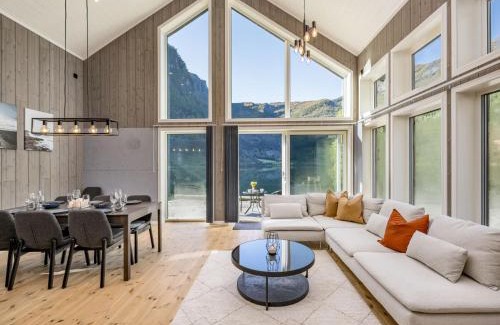 Vik House | Oceanfront Holiday Home Mathias - Family-Friendly Retreat