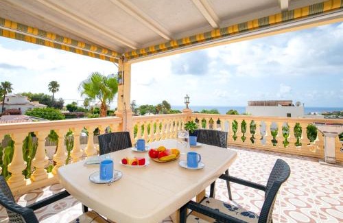 Urbanitzacio la Fustera House | Pet-Friendly Holiday Home Meluca with Pool and Great Reviews