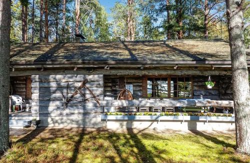 Oulu House | Child-Friendly Holiday Home Merihovi with Hot Tub Bliss
