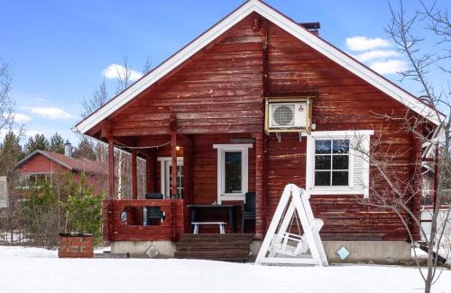 Oulu House | Relaxing Holiday Home Meritähti with Hot Tub & Kitchen