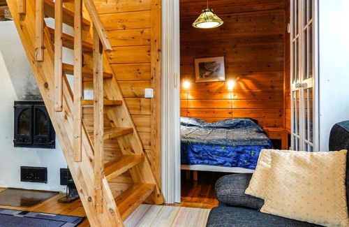 Oulu House | Relaxing Holiday Home Meritähti with Hot Tub & Kitchen