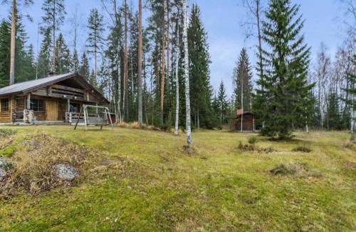 Hankasalmi House | Inviting Holiday Home Mikko: Pet Friendly with Hot Tub