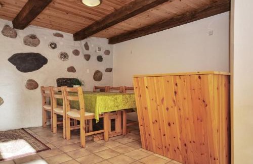 Logstor House | Discover Holiday Home Millie: Family & Pet Friendly Retreat