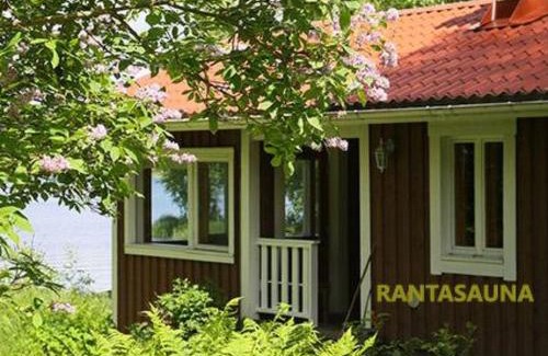 Asikkala House | Discover Holiday Home Monaco: Family-Friendly Retreat