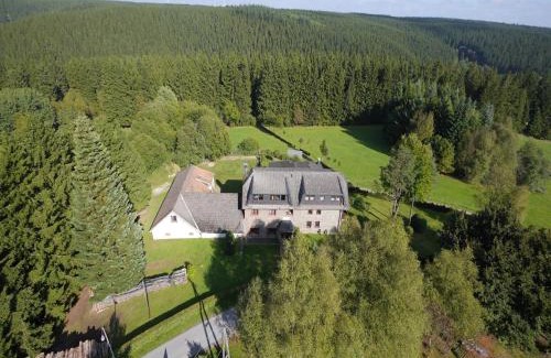 Kalterherberg House | Holiday Home Monschau with Sauna and Terrace, cleaning included