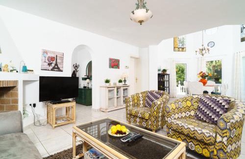 Benissa Coast House | Pet-Friendly Holiday Home Montemar with Pool & Family Perks
