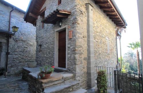 Cannero Riviera House | Child-Friendly Retreat: Holiday Home Morandi-2 Awaits
