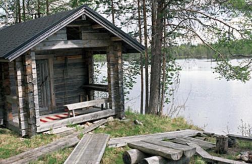 Kehys-Kainuu House | Top-Rated Holiday Home Mustikkainen with Hot Tub & Pet Access
