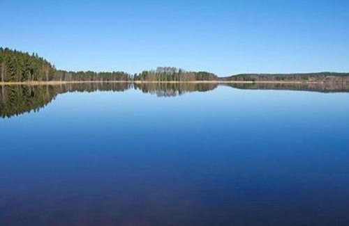 Asikkala House | Cozy Holiday Home Näätämö with Hot Tub & Pet-Friendly Stays