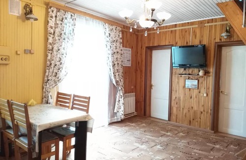 Kostroma House | Oceanfront Holiday Home na Berendeevskoy - Guest Rated 10/10