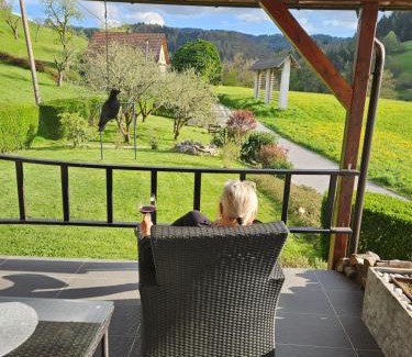 Hotavlje House | Inviting Holiday Home NA VASI with Kitchen & Child-Friendly Amenities