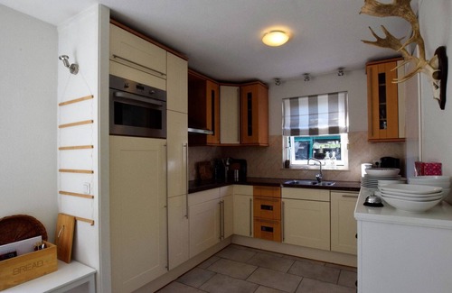 Municipality of Noordwijk House | Inviting Holiday Home with Sauna Steps from Noordwijk Beach