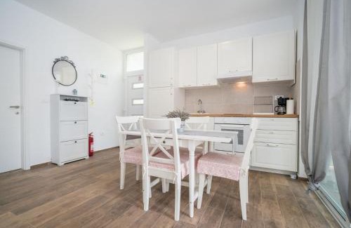 Radini House | Family-Friendly Holiday Home Ofelia with Pool & Pets Welcome