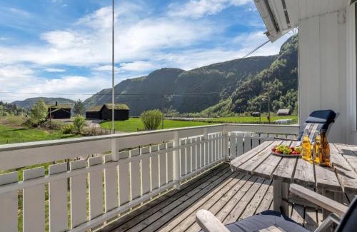 Aseral House | Oceanfront Holiday Home Olavbu - Guest Rated 9.3/10