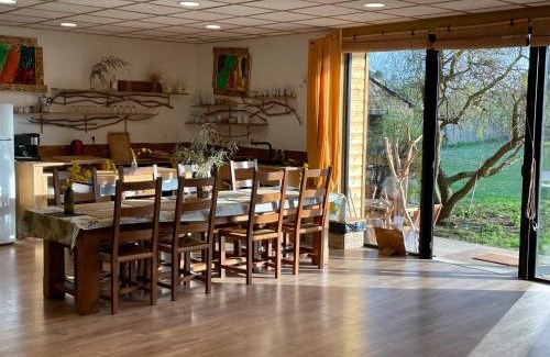 Beaugies-sous-Bois Apartment | Discover La Ferme du Tao: Cozy Farm Stay with Dining