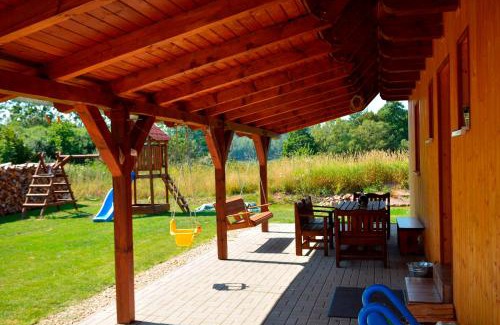 Rudnik u Vrchlabi House | Pet-Friendly Holiday Home Osada with Family Amenities