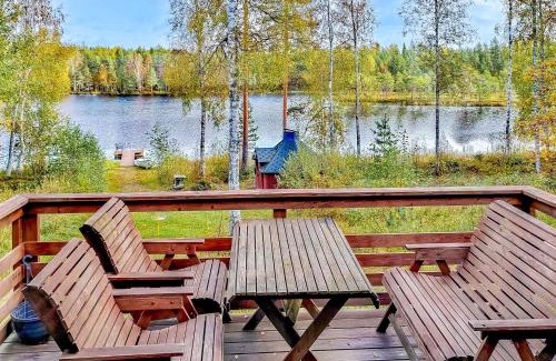 Kitula House | Inviting Holiday Home Osmola with Hot Tub & Pet Friendly