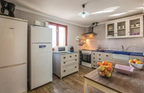 Alcanar House | Cozy Holiday Home Pino with Pool & Pet-Friendly Amenities